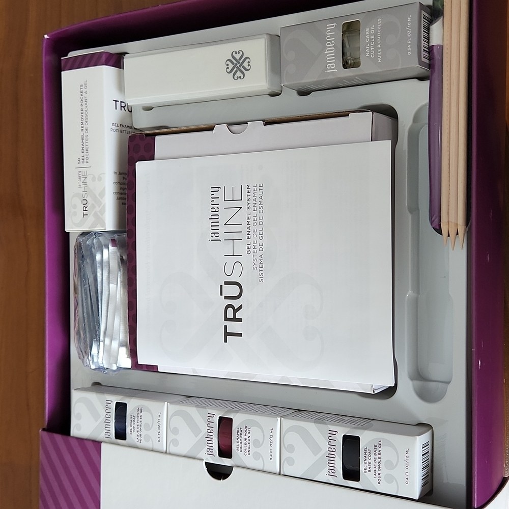 NWT Jamberry Trushine gel enamel system